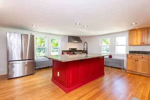 58 E Main St, Georgetown, MA 01833 photo 14