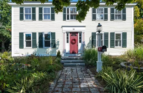 58 E Main St, Georgetown, MA 01833