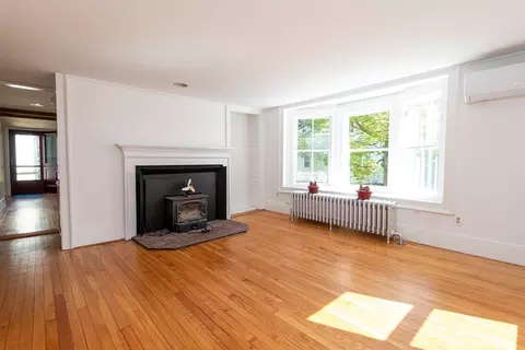 58 E Main St, Georgetown, MA 01833 photo 6