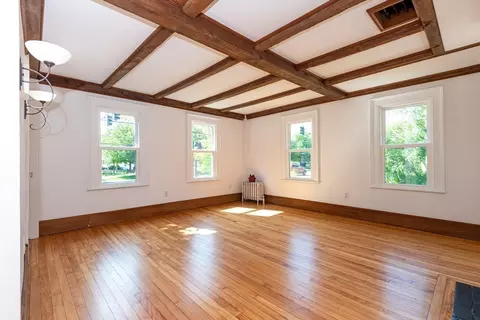 58 E Main St, Georgetown, MA 01833 photo 9