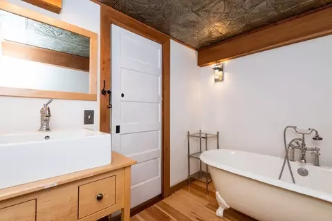 58 E Main St, Georgetown, MA 01833 photo 18