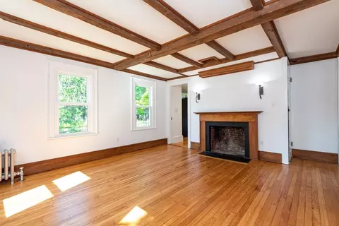 58 E Main St, Georgetown, MA 01833 photo 10