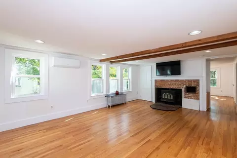 58 E Main St, Georgetown, MA 01833 photo 17