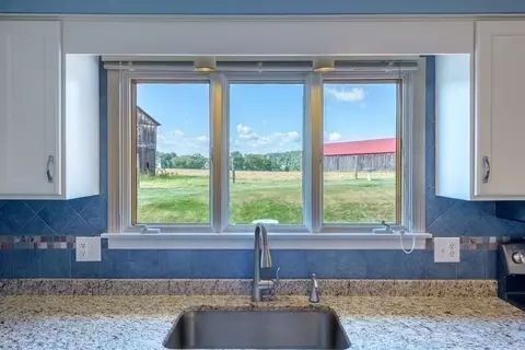 2 Bargate Ln, Hadley, MA 01035 photo 14