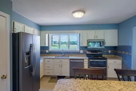 2 Bargate Ln, Hadley, MA 01035 photo 12