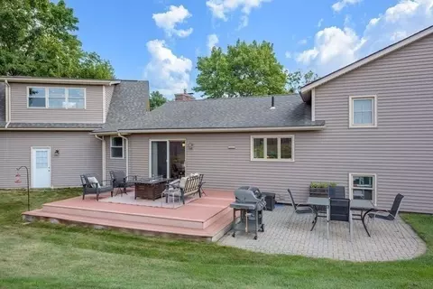 2 Bargate Ln, Hadley, MA 01035 photo 6
