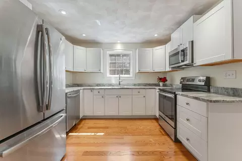 Kitchen - 9 Walnut Dr, Rowley, MA 01969 photo 2 of 3