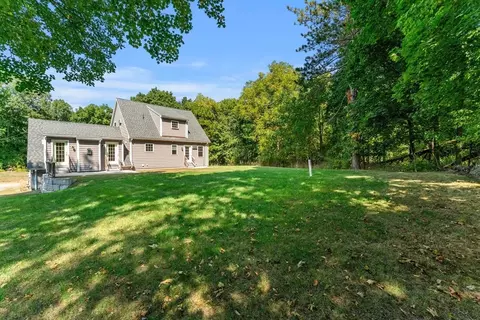 Exterior - 9 Walnut Dr, Rowley, MA 01969 photo 4 of 7