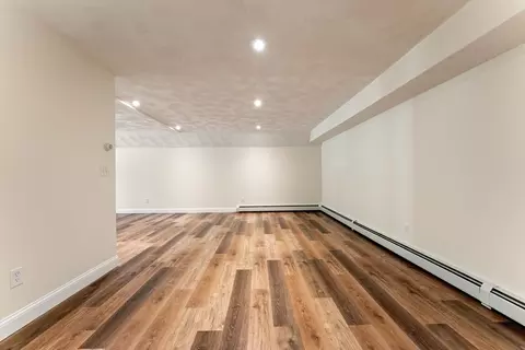 Living - 9 Walnut Dr, Rowley, MA 01969 photo 1 of 12