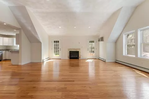 Living - 9 Walnut Dr, Rowley, MA 01969 photo 10 of 12