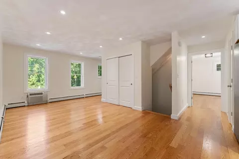Living - 9 Walnut Dr, Rowley, MA 01969 photo 4 of 12