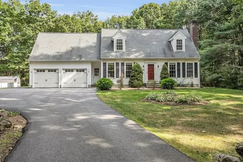 41 Campbell St, Rutland, MA 01543