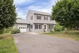 Exterior - 408 Roosevelt Ave, Springfield, MA 01118 photo 2 of 2