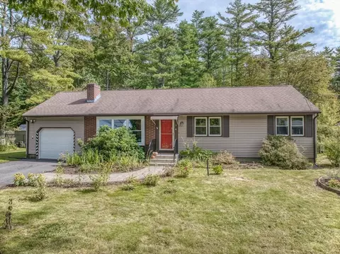 19 Hospital Rd, Templeton, MA 01468