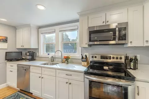 8 Chipman Rd, Beverly, MA 01915 photo 5