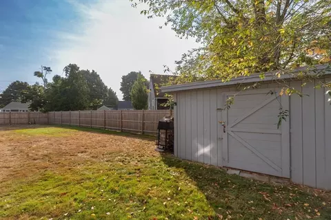 8 Chipman Rd, Beverly, MA 01915 photo 36