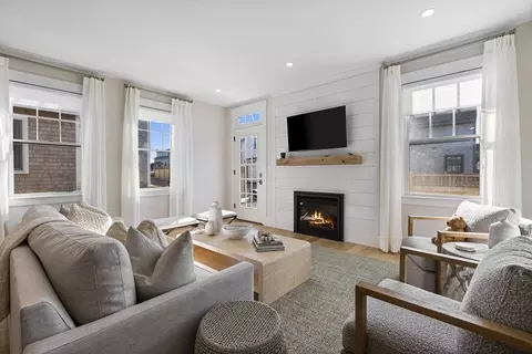 17 Honeysuckle Dr, Nantucket, MA 02554 photo 5