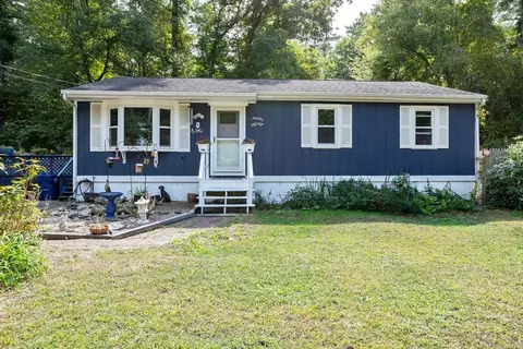 9 Helen St, Wareham, MA 02576