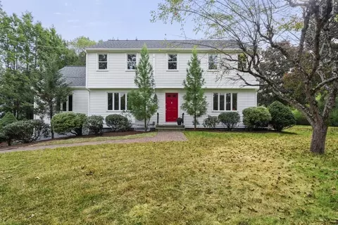11 Allen St, Lexington, MA 02421