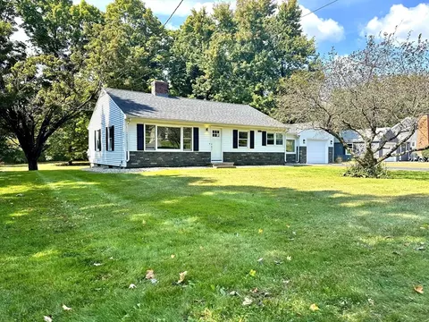 186 Bald Mountain Rd, Bernardston, MA 01337