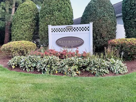 210 Johnson Rd #36, Chicopee, MA 01022 photo 3