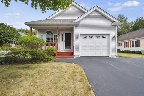 17 Rodeo Dr, East Bridgewater, MA 02333