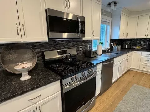 9 Blacksmith Dr, Acushnet, MA 02743 photo 8