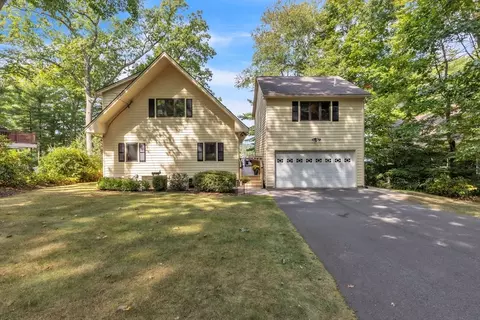 28 Shoreline Dr, Ware, MA 01082