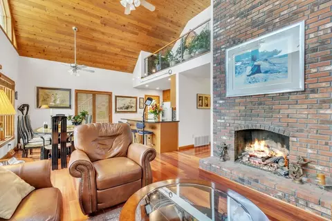 28 Shoreline Dr, Ware, MA 01082 photo 6
