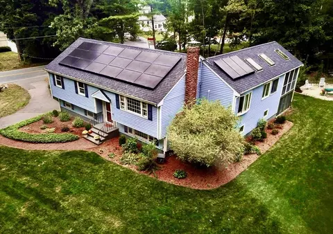 42 N High, Foxboro, MA 02035
