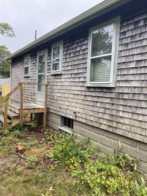 9 Wedgewood Pl, Wareham, MA 02532