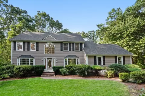 56 Lancashire Dr, Mansfield, MA 02048