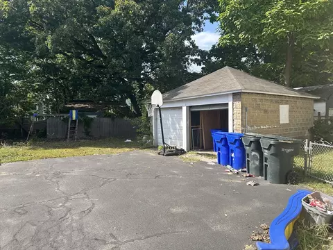 108-110 Commonwealth Ave, Springfield, MA 01108 photo 4