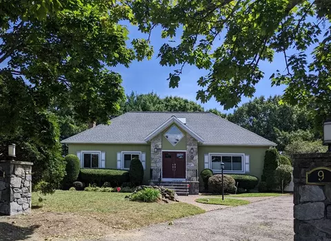 9 Adams Cir, Medford, MA 02155