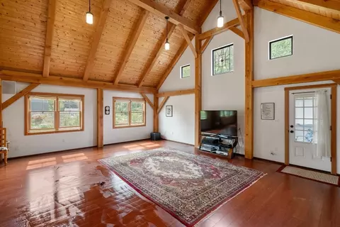 70 North Ave, Mendon, MA 01756 photo 8