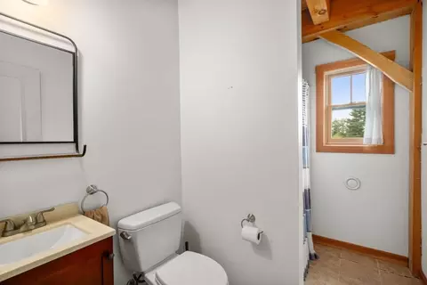 70 North Ave, Mendon, MA 01756 photo 21