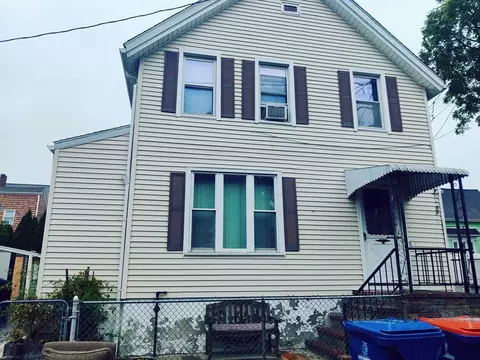 25 Cottage St, New Bedford, MA 02740