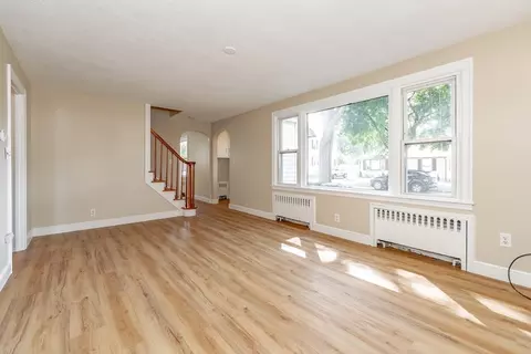 29 Davis St, Springfield, MA 01104 photo 24