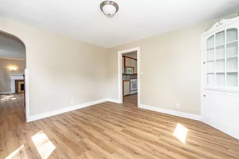29 Davis St, Springfield, MA 01104 photo 18