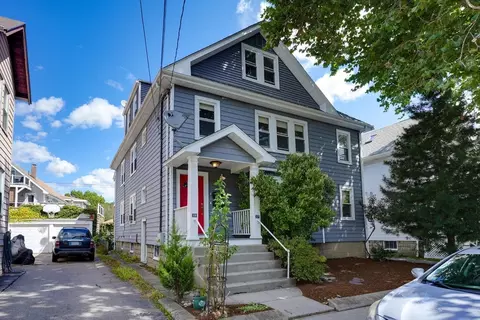 19 Templeton Pkwy #2, Watertown, MA 02472