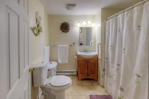 10 Kenmore St # A, Worcester, MA 01606 photo 26