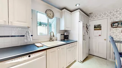 35 Plummer Ave, Winthrop, MA 02152 photo 13