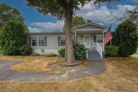 50 Highland St #232, Taunton, MA 02780
