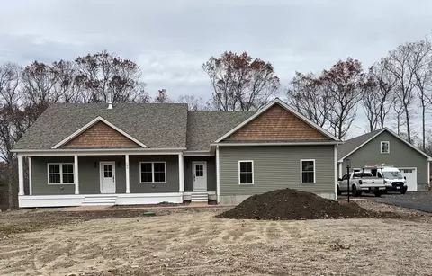 680 Pine St, Seekonk, MA 02771