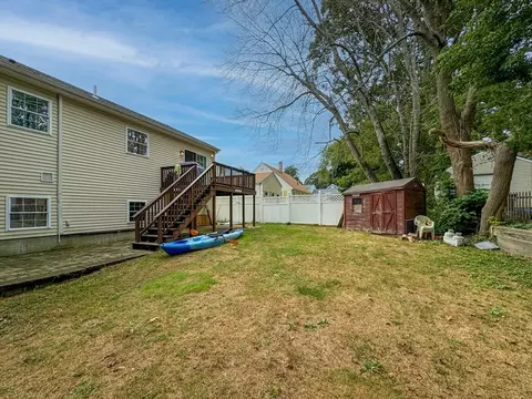 114 Smithies St, Fall River, MA 02723 photo 2