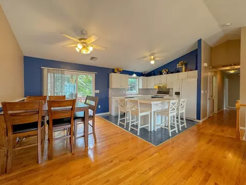 114 Smithies St, Fall River, MA 02723 photo 7