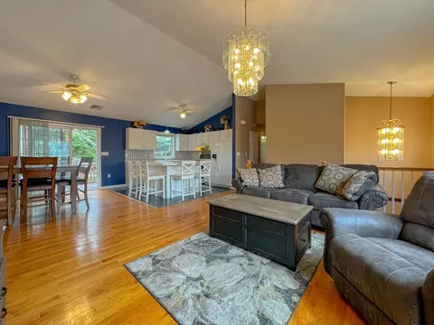 114 Smithies St, Fall River, MA 02723 photo 6