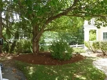 Exterior - 111 Gazebo Cir #111, Reading, MA 01867 photo 2 of 2