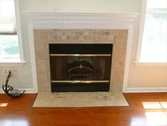 Living - 111 Gazebo Cir #111, Reading, MA 01867 photo 3 of 4