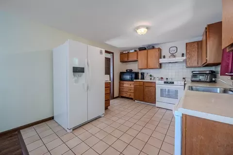 96 B St, Dracut, MA 01826 photo 9